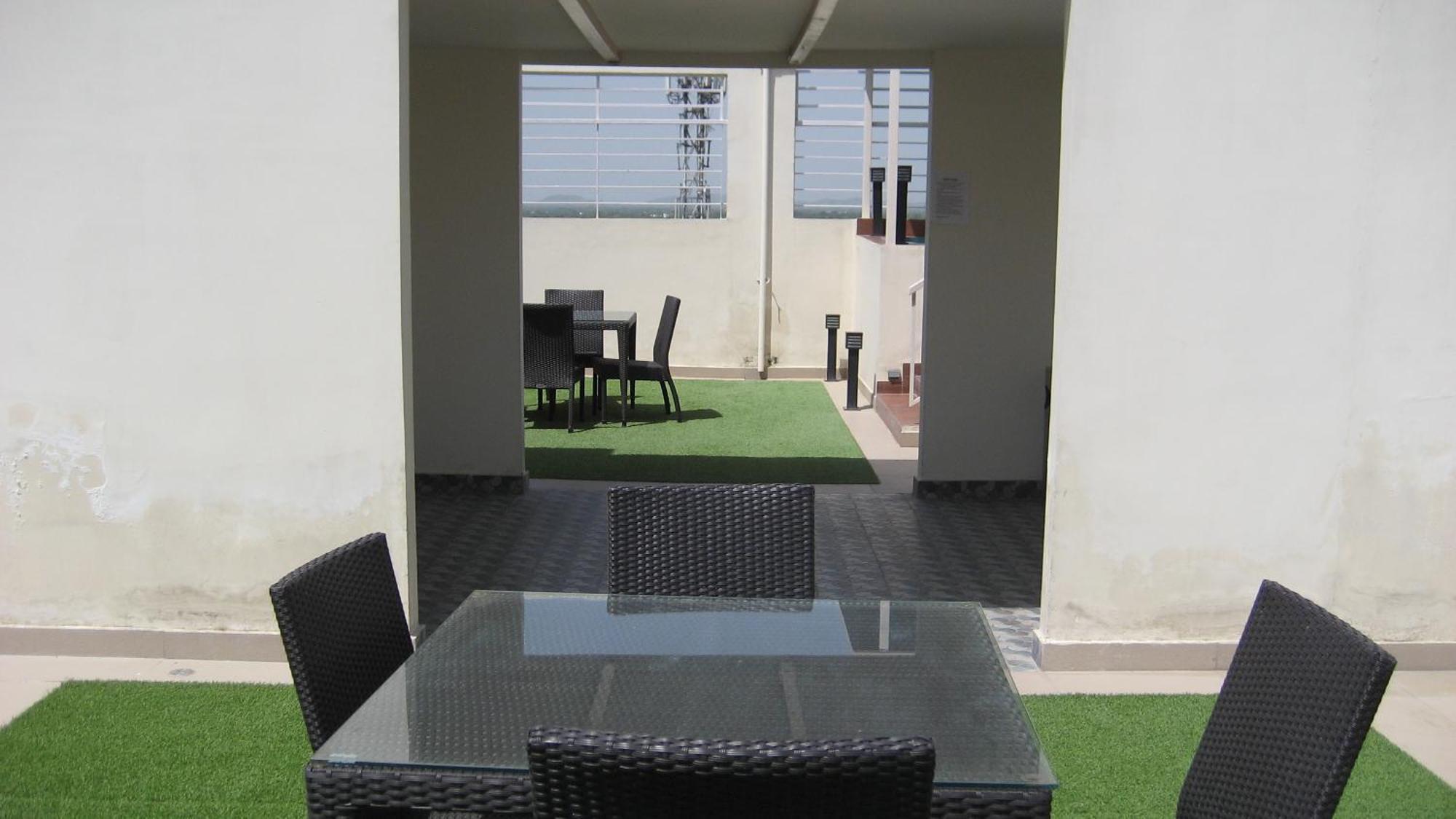 Starlit Suites Neemrana Luaran gambar