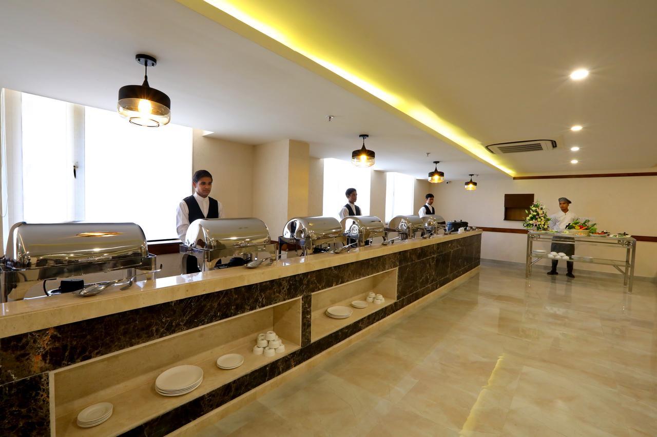 Starlit Suites Neemrana Luaran gambar