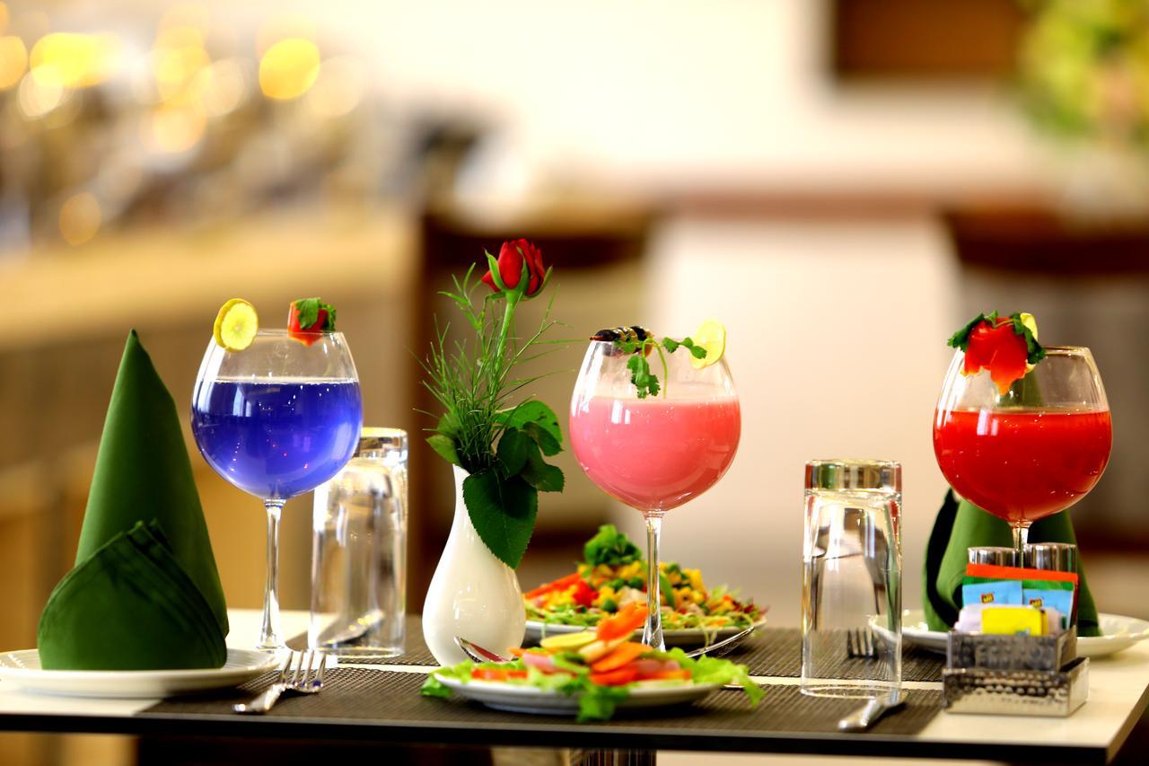 Starlit Suites Neemrana Luaran gambar