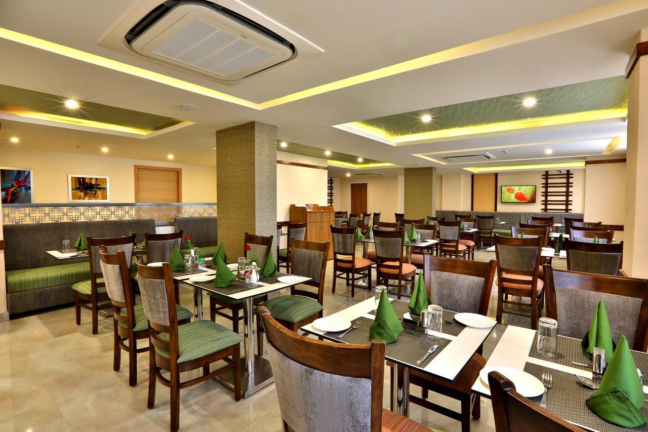 Starlit Suites Neemrana Luaran gambar