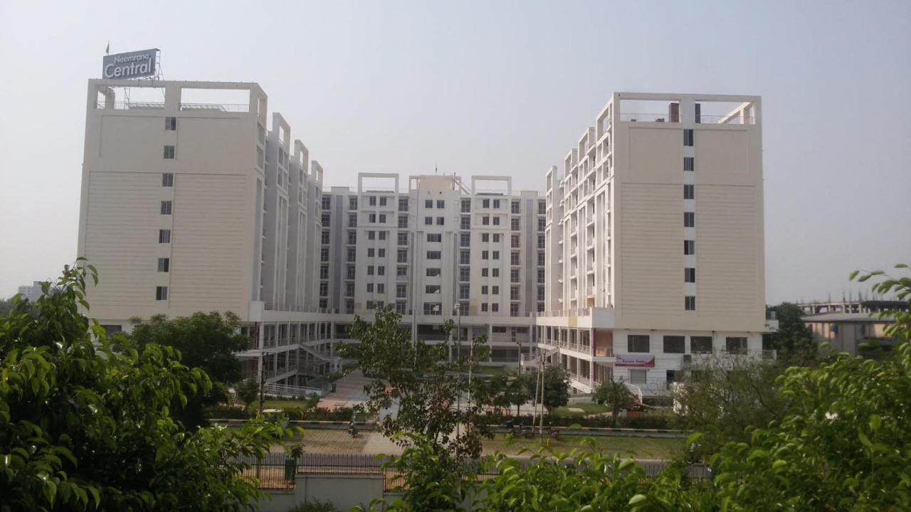 Starlit Suites Neemrana Luaran gambar