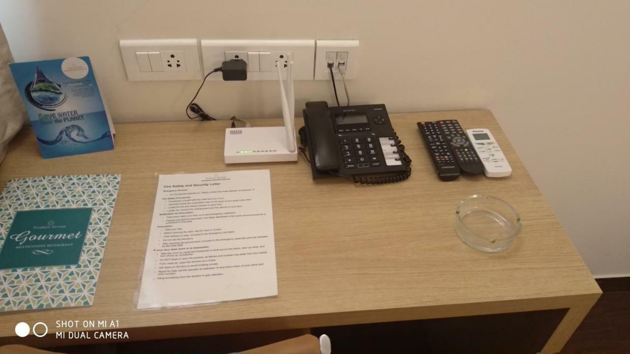 Starlit Suites Neemrana Luaran gambar