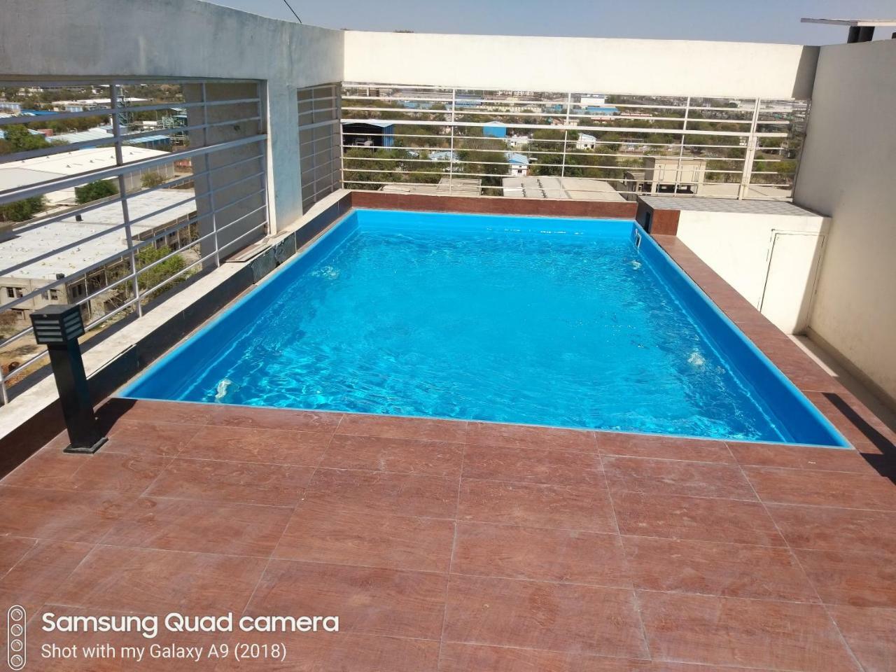 Starlit Suites Neemrana Luaran gambar