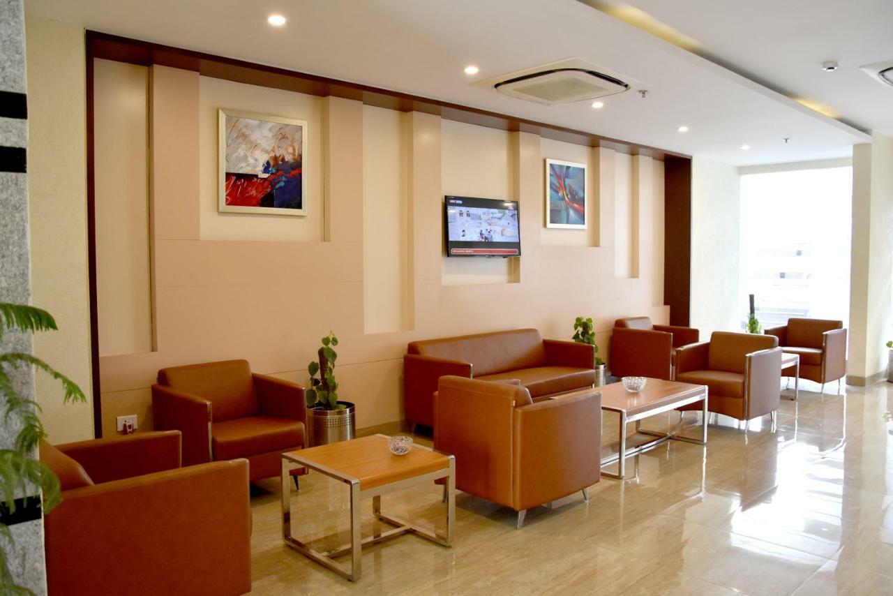 Starlit Suites Neemrana Luaran gambar