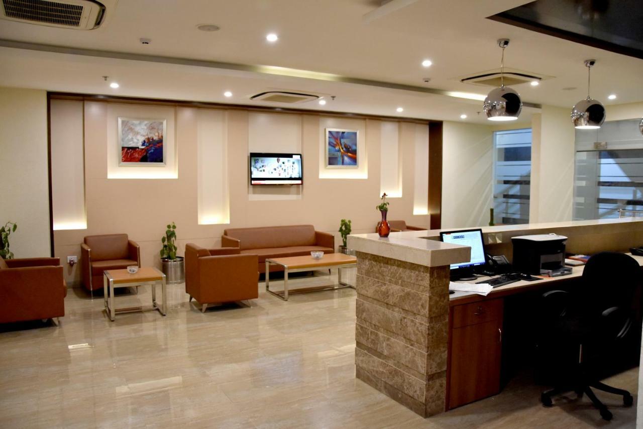 Starlit Suites Neemrana Luaran gambar