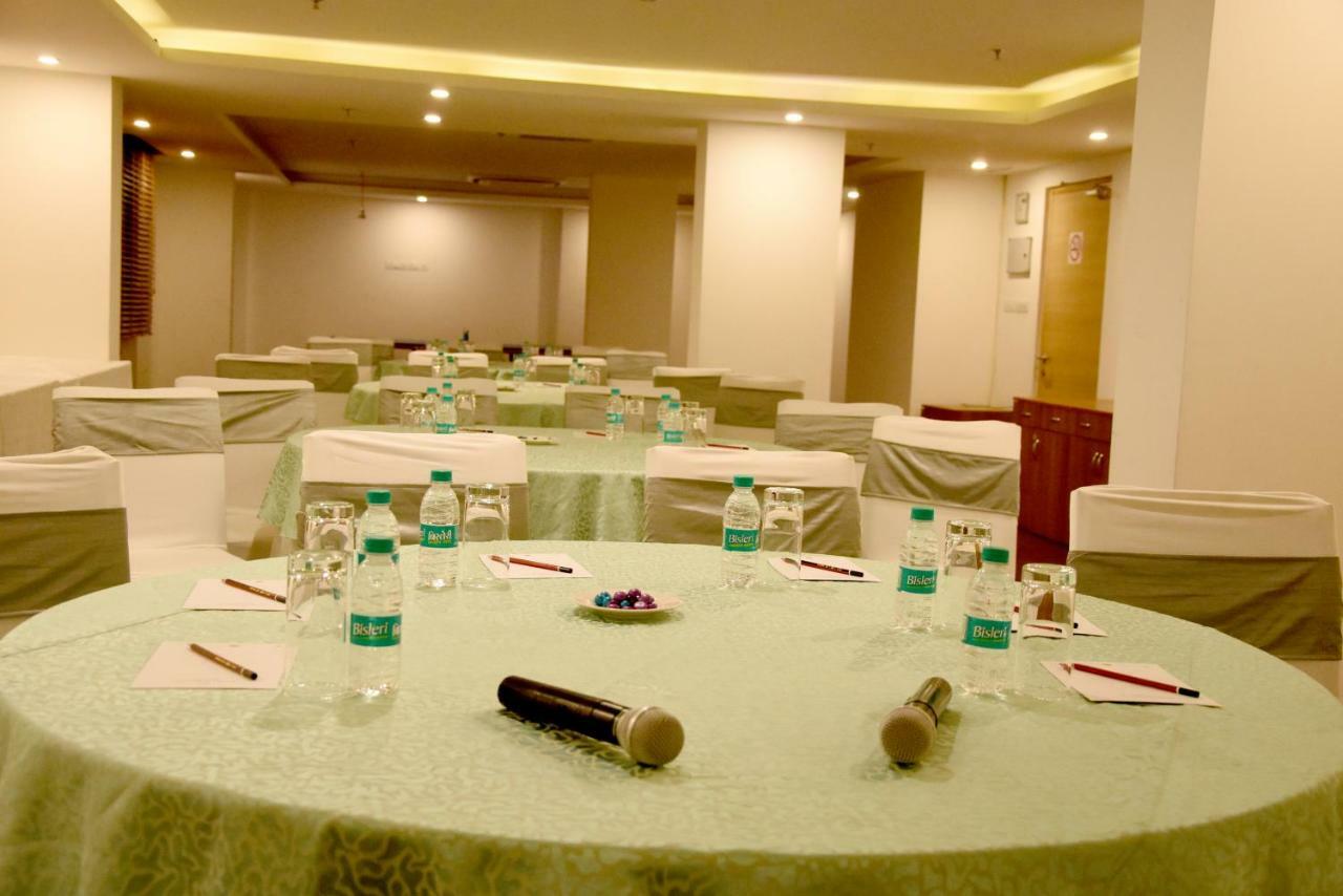 Starlit Suites Neemrana Luaran gambar