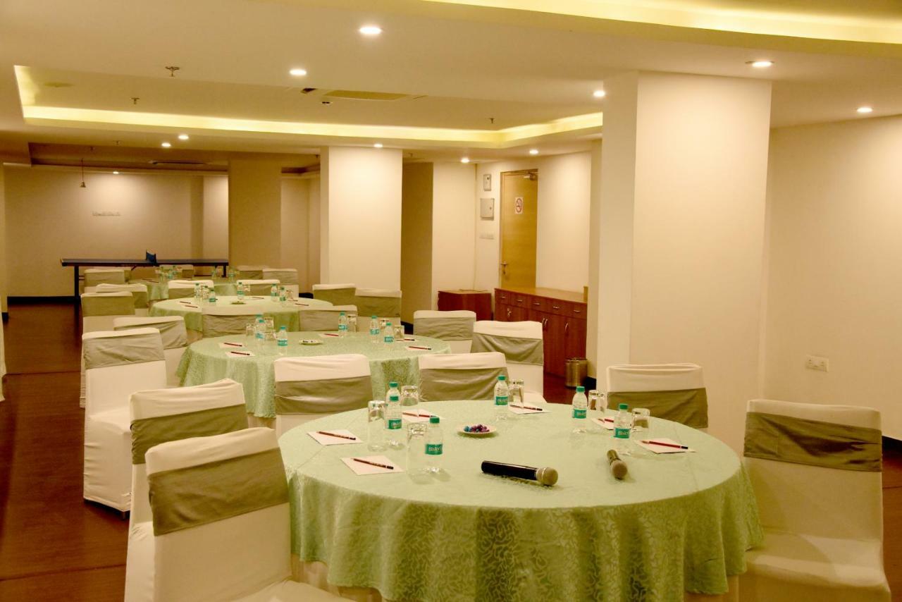 Starlit Suites Neemrana Luaran gambar