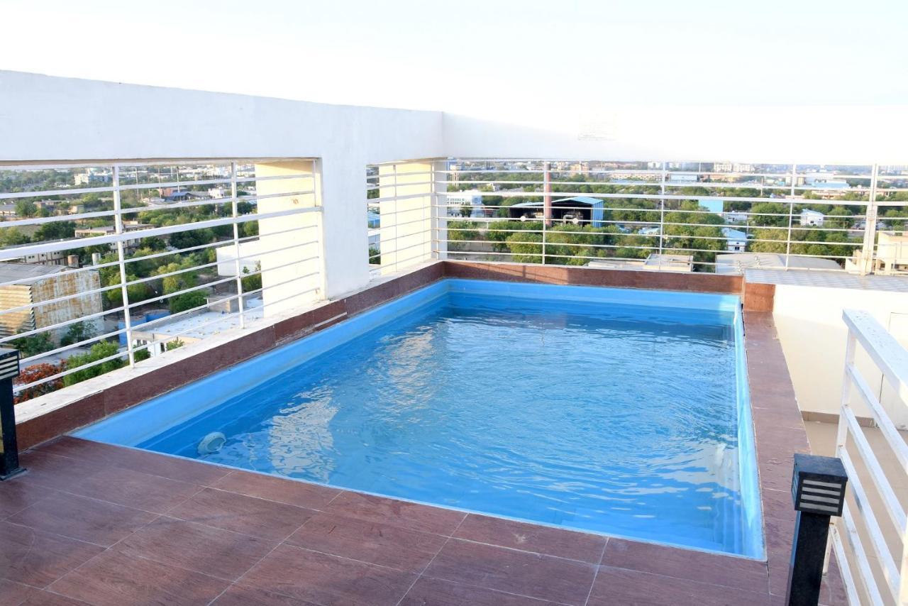 Starlit Suites Neemrana Luaran gambar
